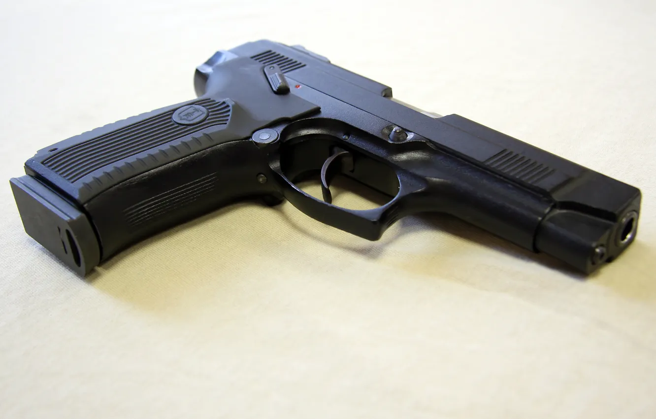 Фото обои пистолет, мощь, Патрон, магазин, Российский, или, Грач, 9×19 мм