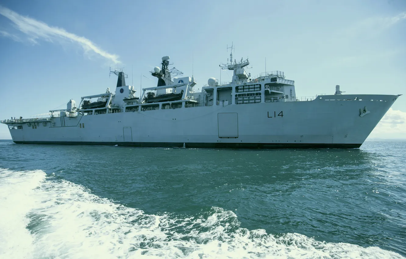 Фото обои универсальный, HMS Albion, транспорт-док