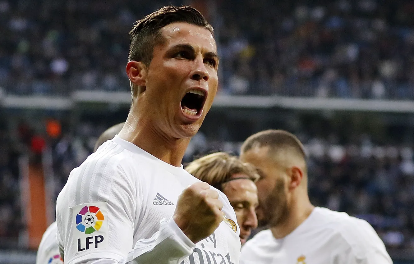 Фото обои радость, футбол, победа, форма, Cristiano Ronaldo, футболист, гол, football