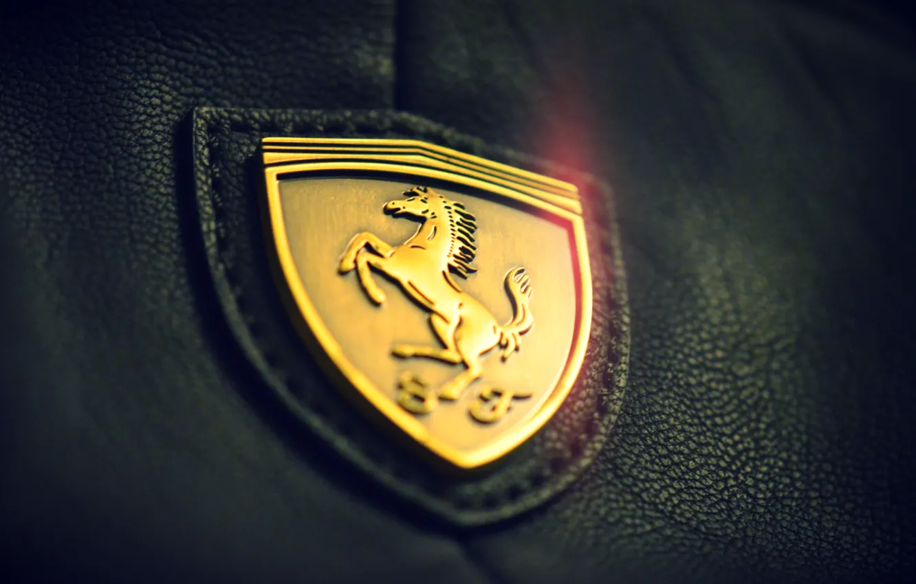 Фото обои макро, золото, логотип, кожа, Феррари, Ferrari