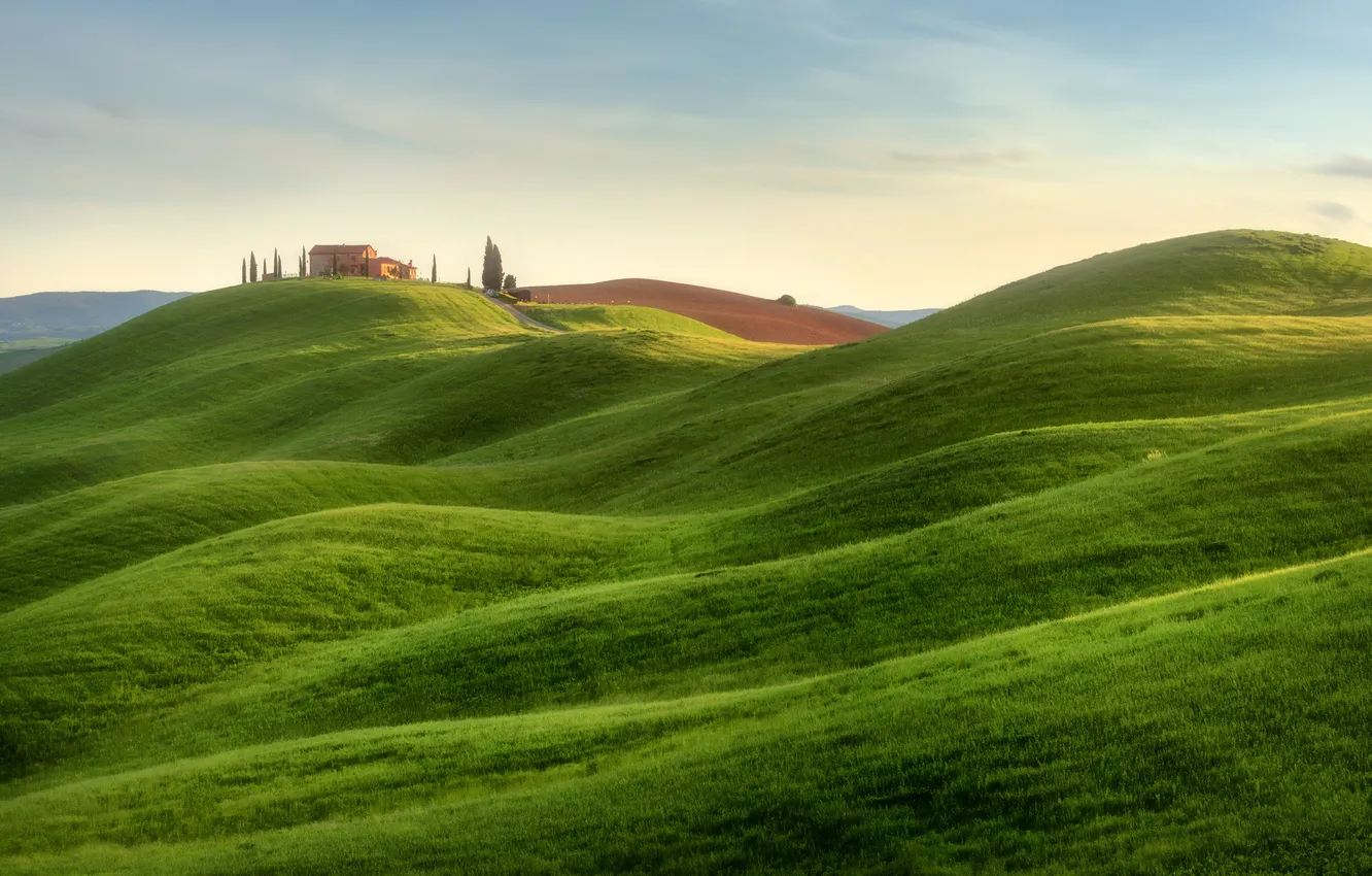 Фото обои небо, холмы, поля, Италия, усадьба, Тоскана