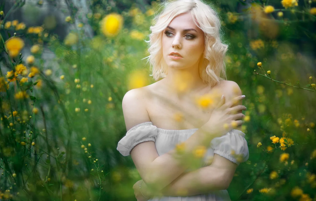 Фото обои взгляд, девушка, цветы, Весна, Anna Rawka