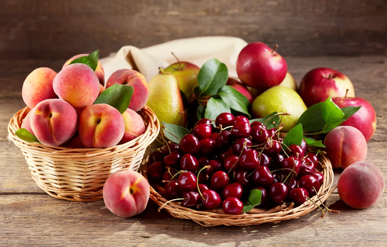 Фото обои яблоки, корзинка, персики, груши, черешня