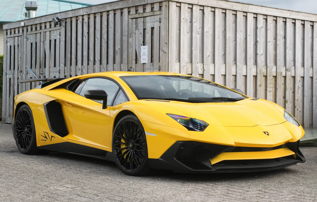 Фото обои Lamborghini, yellow, Aventador, Superveloce, LP-750