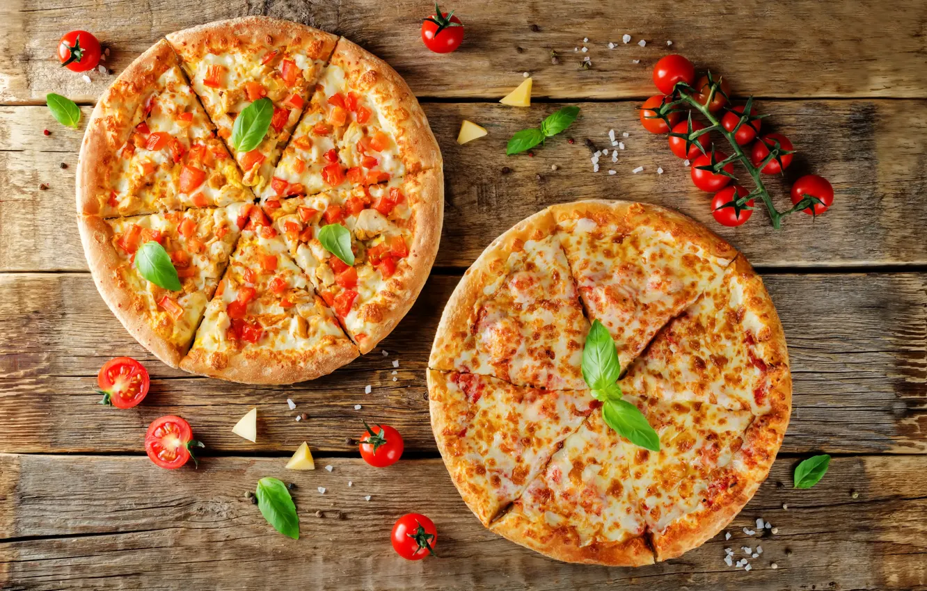 Фото обои еда, сыр, помидоры, wood, пармезан, базилик, пиццы