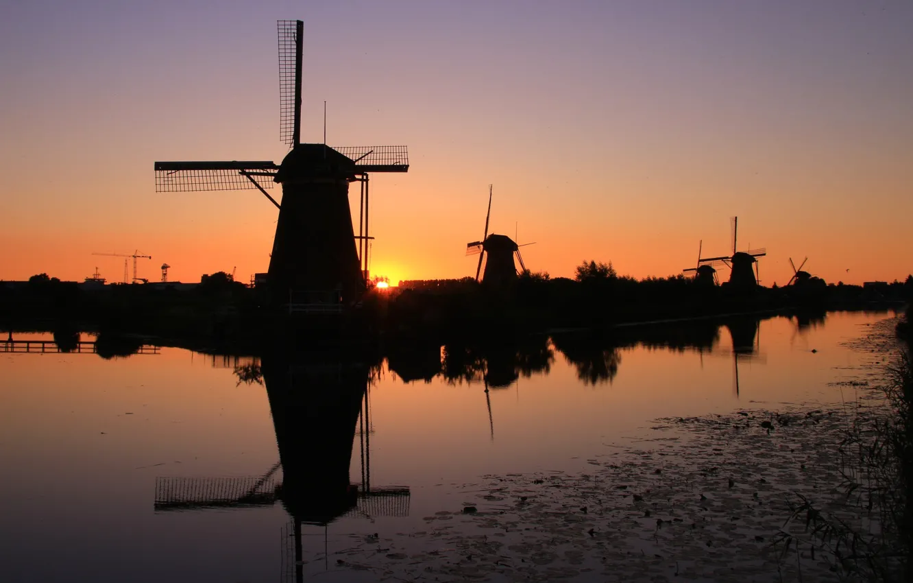 Фото обои закат, силуэт, канал, Нидерланды, ветряная мельница, Киндердейк