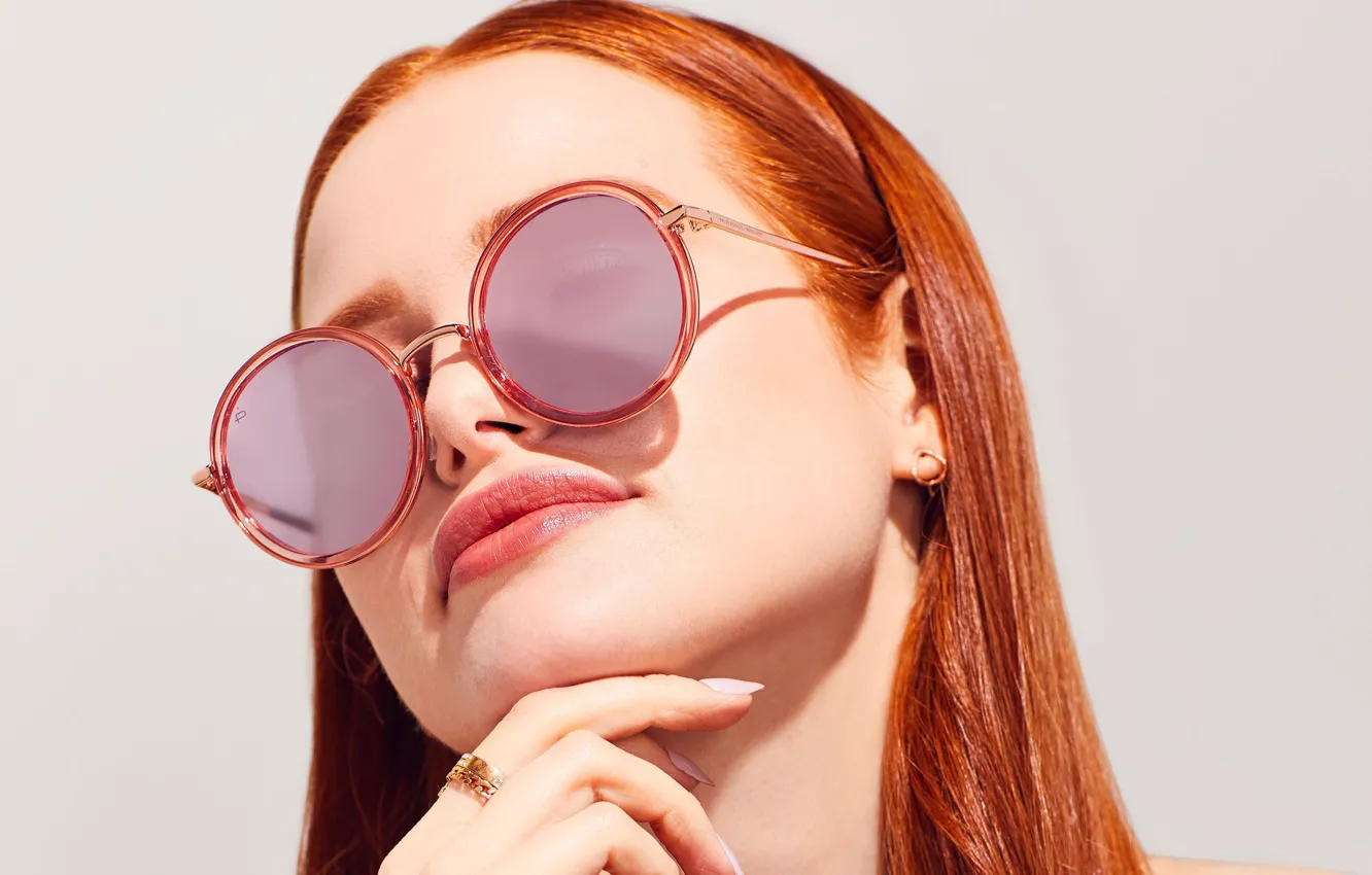Фото обои актриса, очки, рыжая, Madelaine Petsch