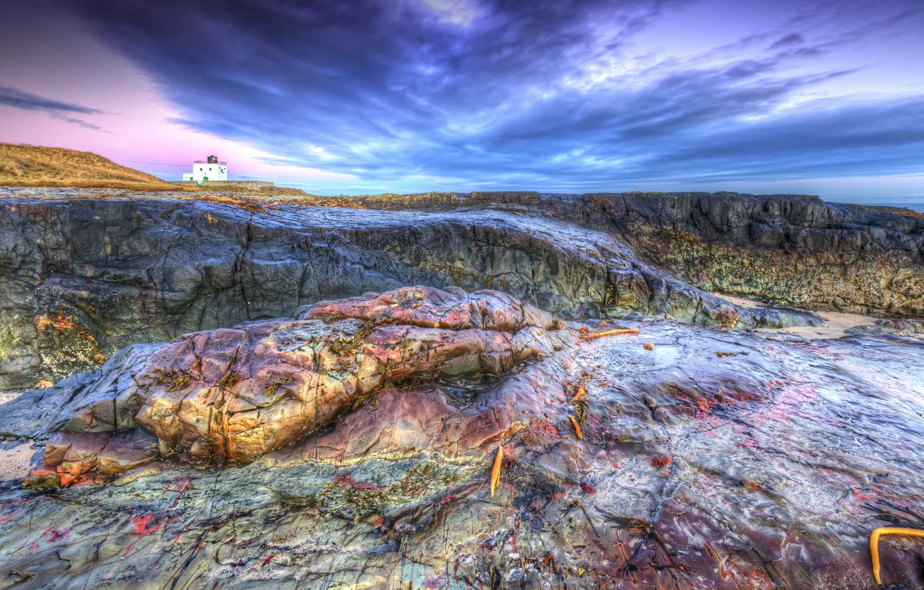 Фото обои море, камни, побережье, маяк, Англия, HDR, lighthouse, Bamburgh Beach