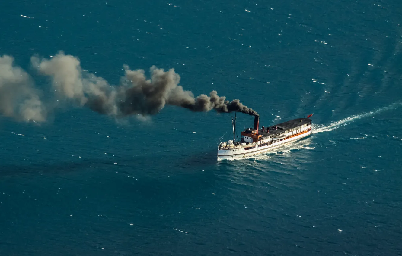Фото обои smoke, New Zealand, steam, water, Queenstown, ship, Lake Wakatipu, steamship