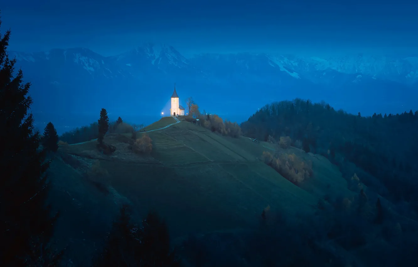 Фото обои Night, Slovenia, Church