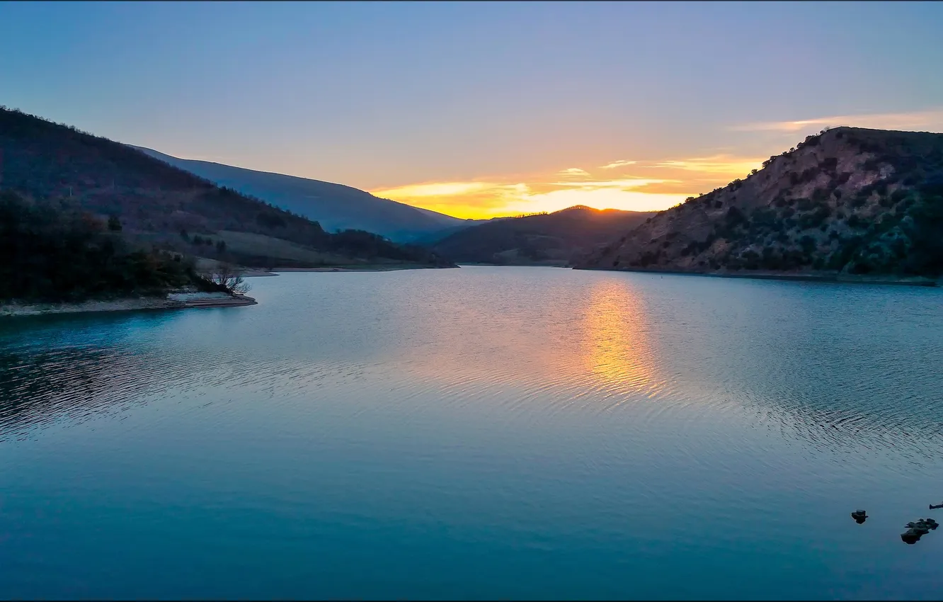 Фото обои небо, закат, горы, озеро, Италия, Parco Nazionale dei Monti Sibillini, Lago di Fiastra