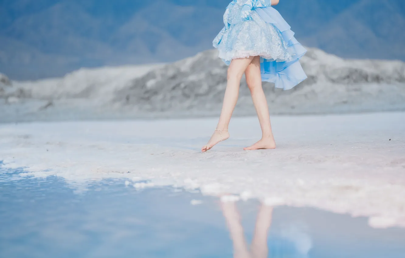 Фото обои Asian, Model, Water, Mountain, Woman, Lake, Pond, Reflection