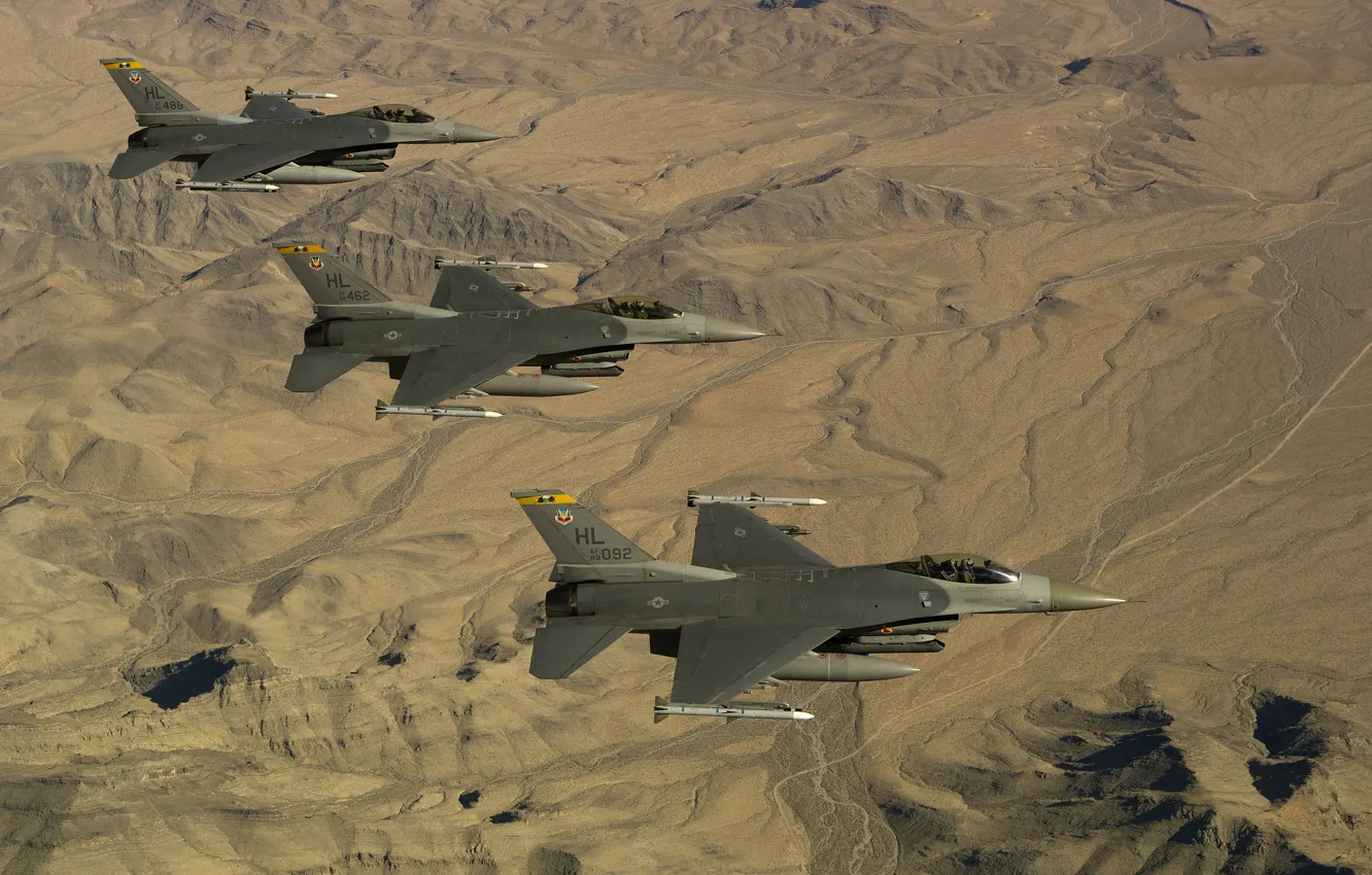 Фото обои истребители, три, F-16, Fighting Falcon, «Файтинг Фалкон»