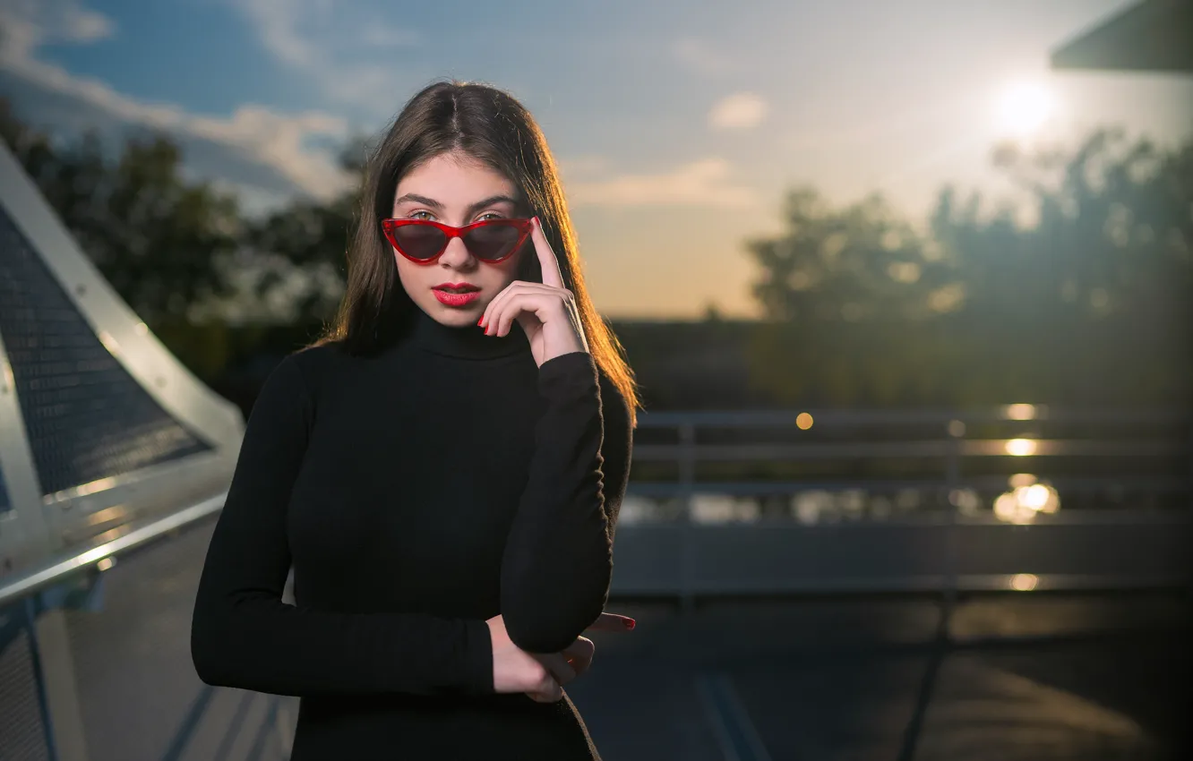 Фото обои взгляд, девушка, волосы, очки, Nina, боке