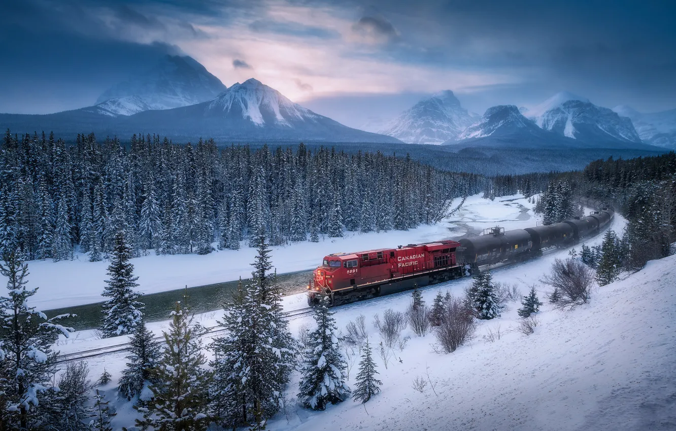 Фото обои зима, лес, снег, деревья, горы, река, поезд, Канада