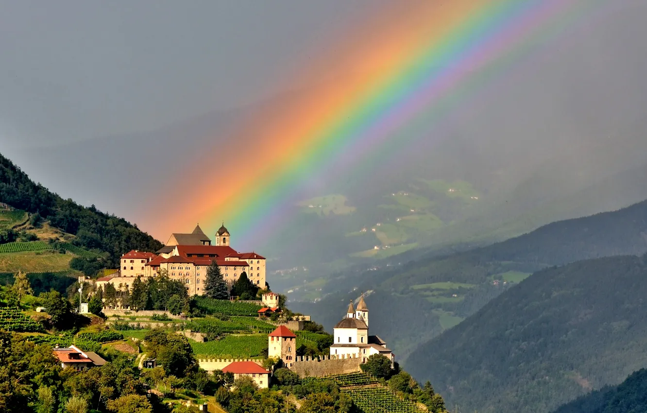 Фото обои горы, замок, радуга