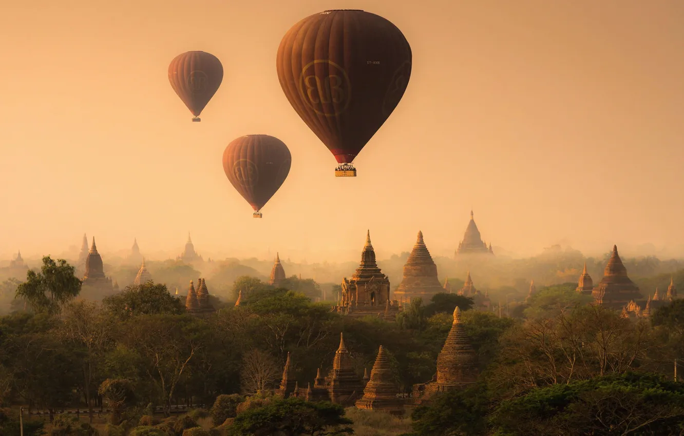 Фото обои небо, воздушные шары, Мьянма, храмы, древняя столица, пагоды, Паган