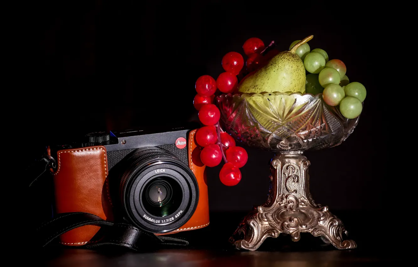 Фото обои ягоды, камера, фрукты
