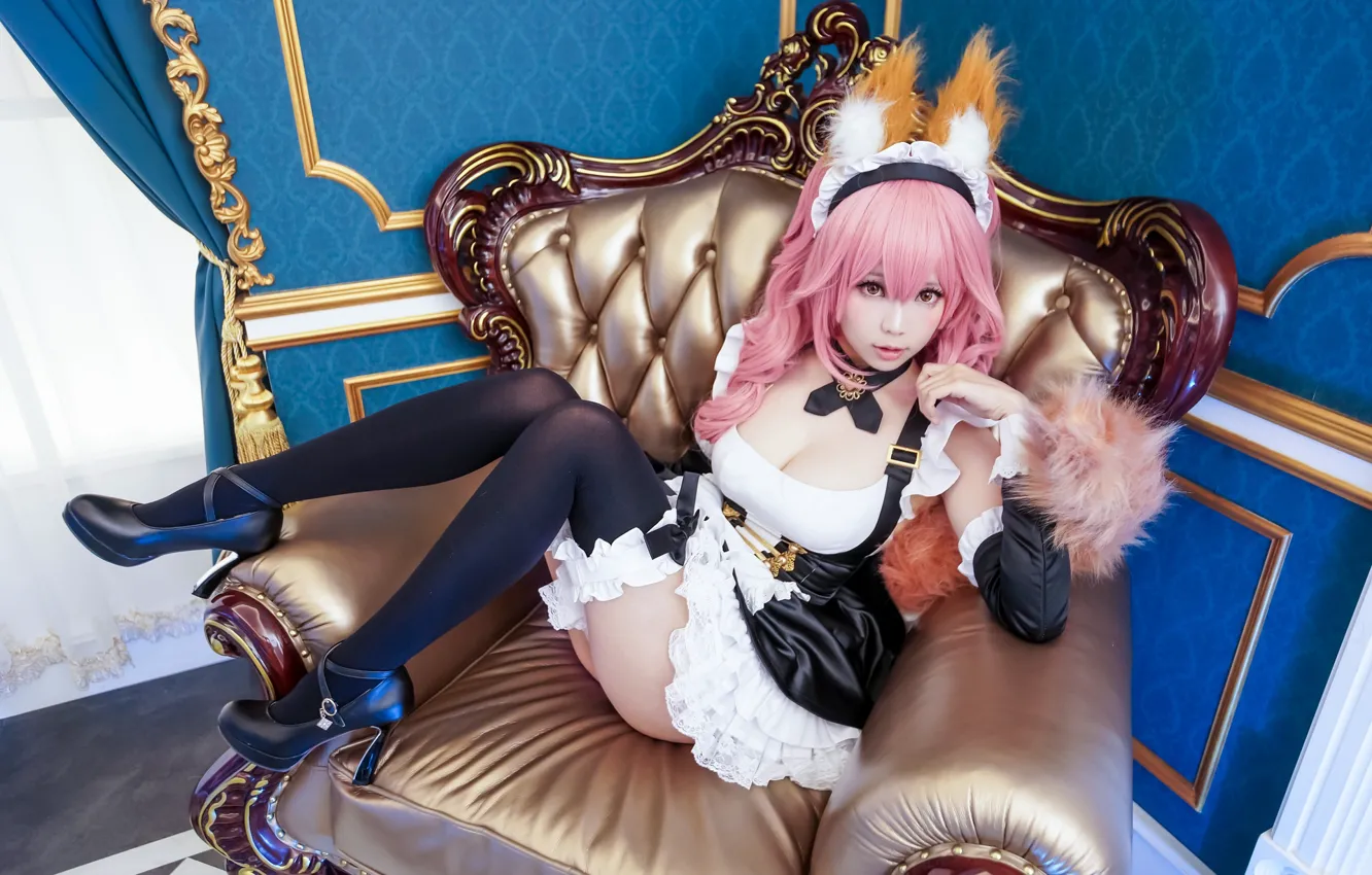 Фото обои gold, cleavage, pink hair, animal ears, black stockings, blue, walls, chair
