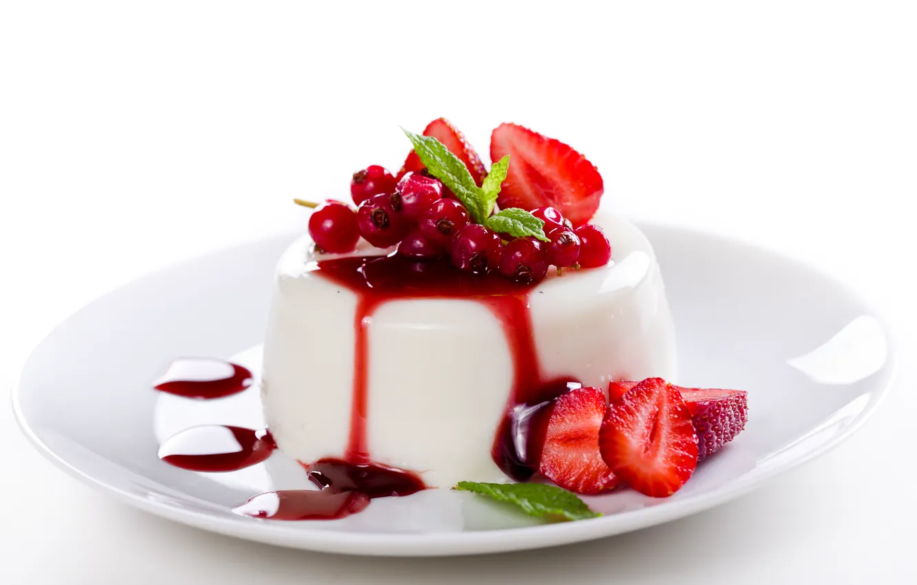 Фото обои ягоды, крем, десерт, сироп, Panna cotta