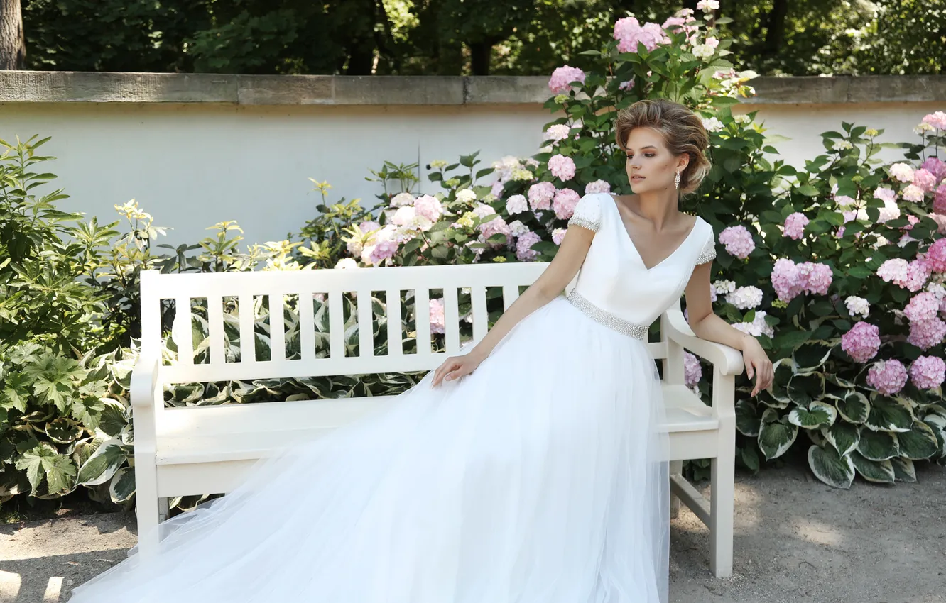 Фото обои girl, dress, woman, beautiful, model, wedding, cute, bride