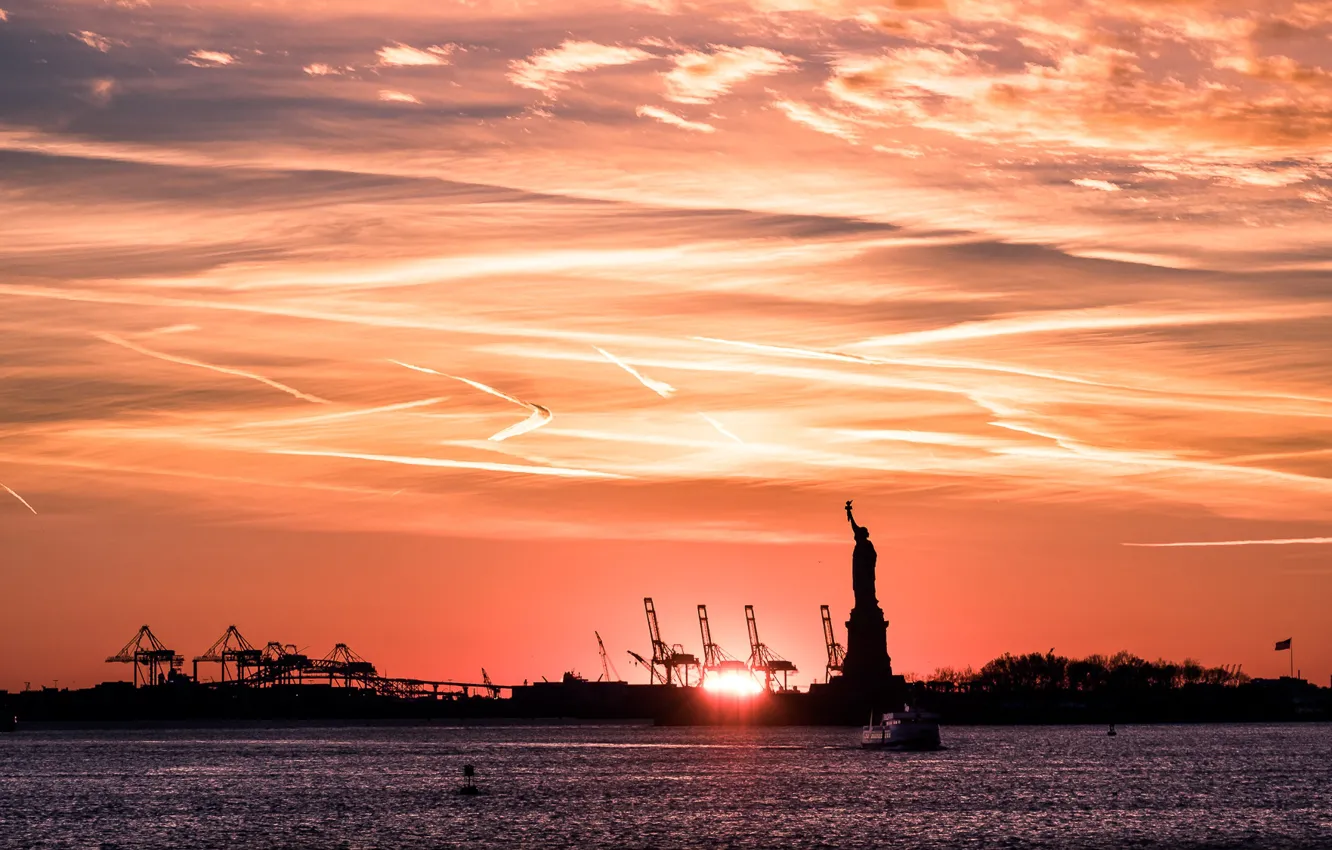 Фото обои sunset, New York, Statue of Liberty