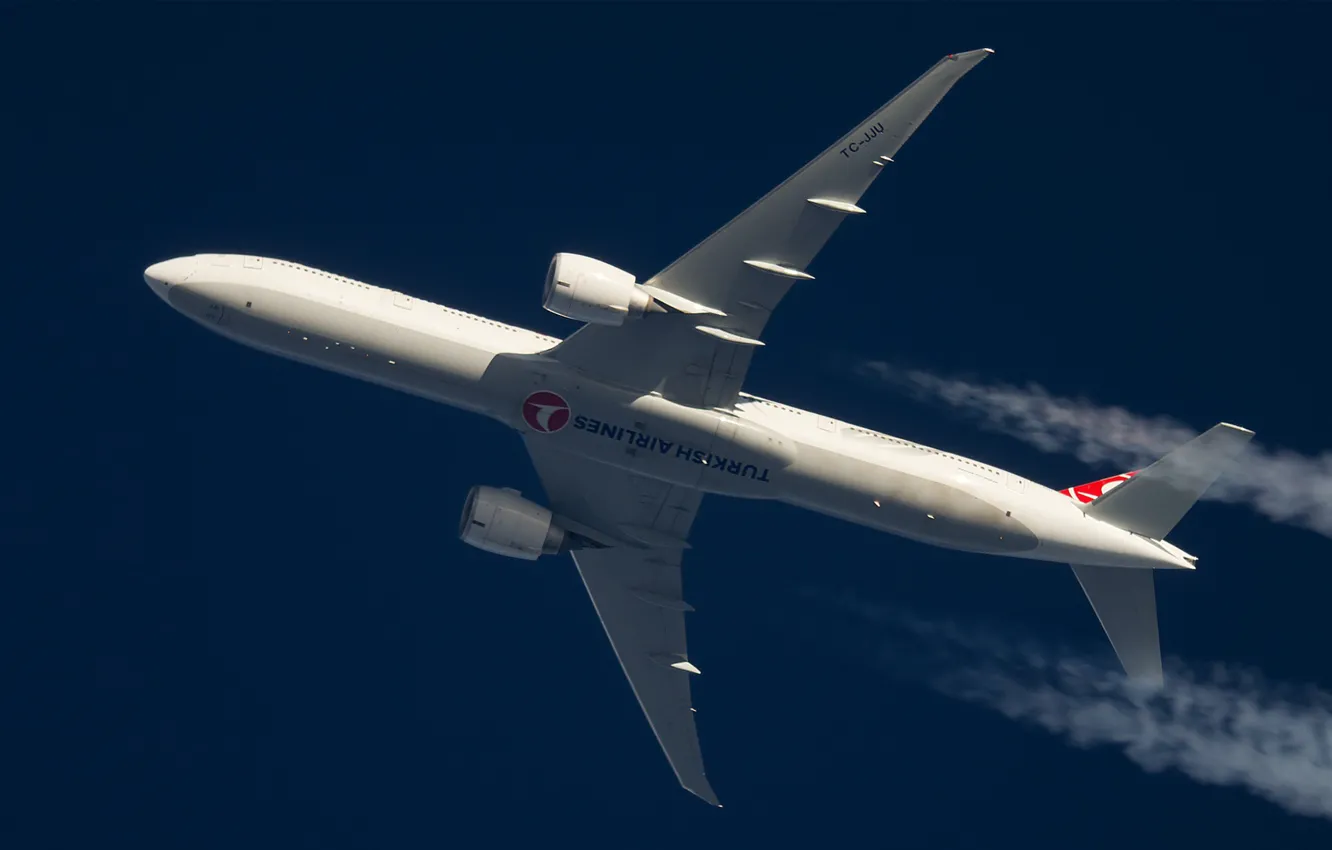 Фото обои Самолет, Boeing 777, В полете, Инверсионный след, Turkish airlines
