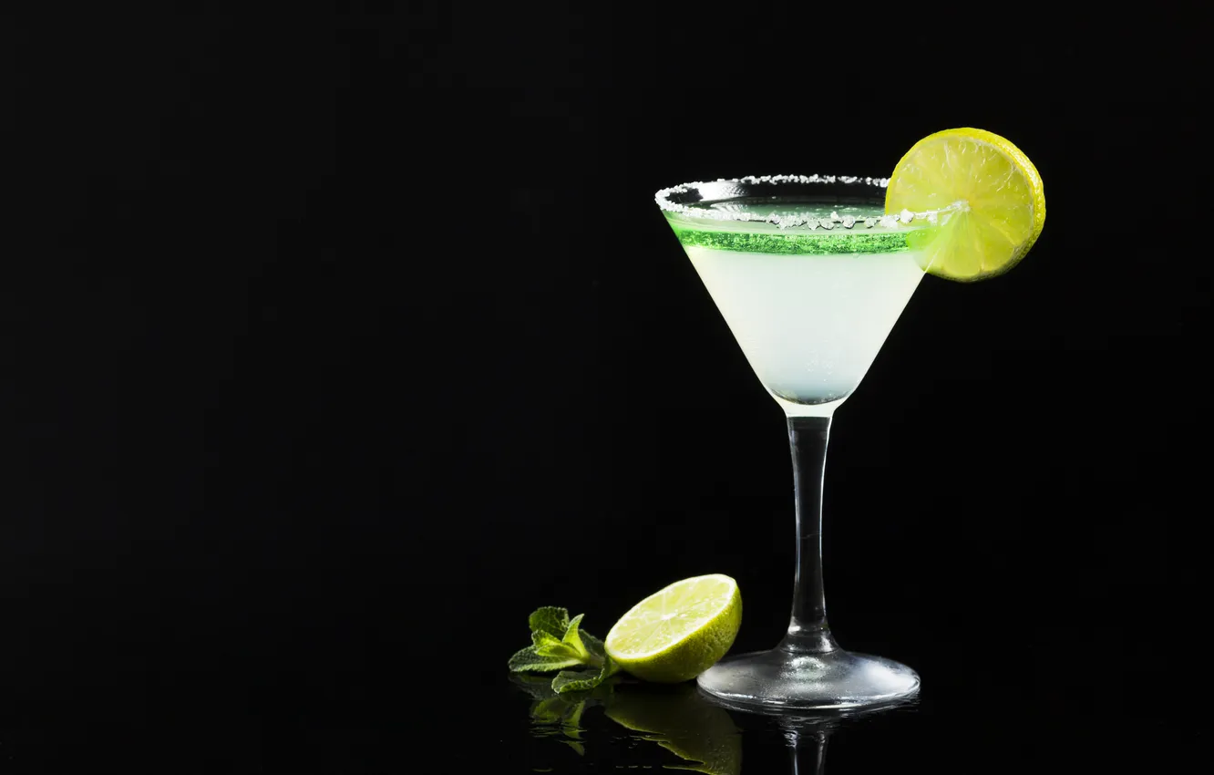 Фото обои space, glass, cocktail, lime, copy