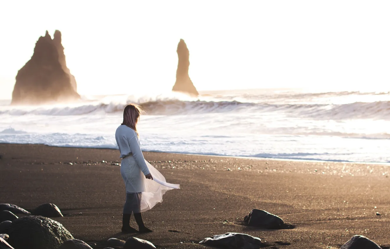 Фото обои waves, girl, rock, beach, dress, landscape, nature, sand