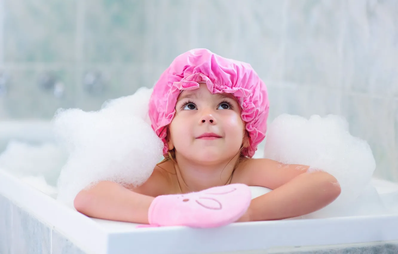 Фото обои улыбка, ребенок, позитив, ванная, hat, brown eyes, шапочка, smile