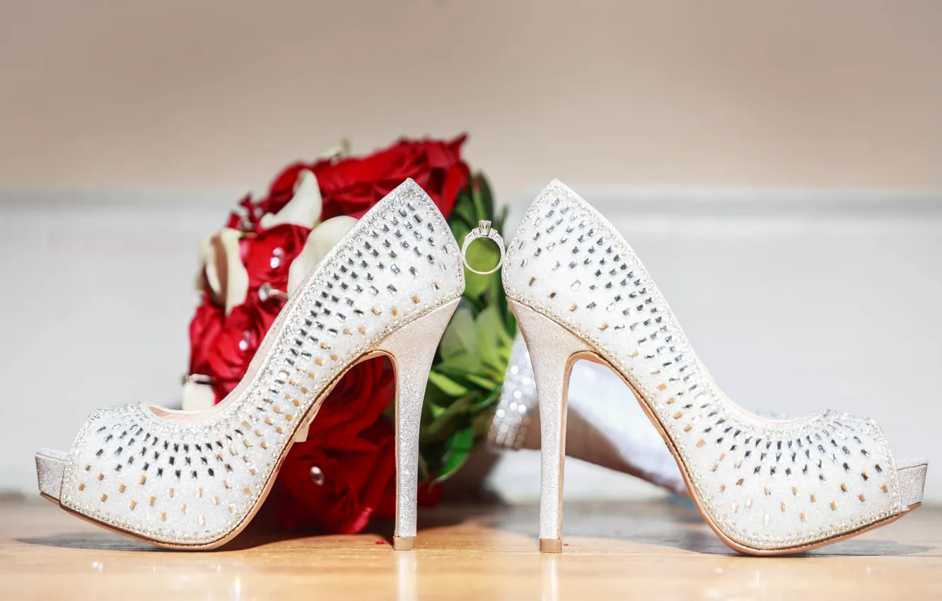 Фото обои букет, туфли, шпильки, свадьба, колечко