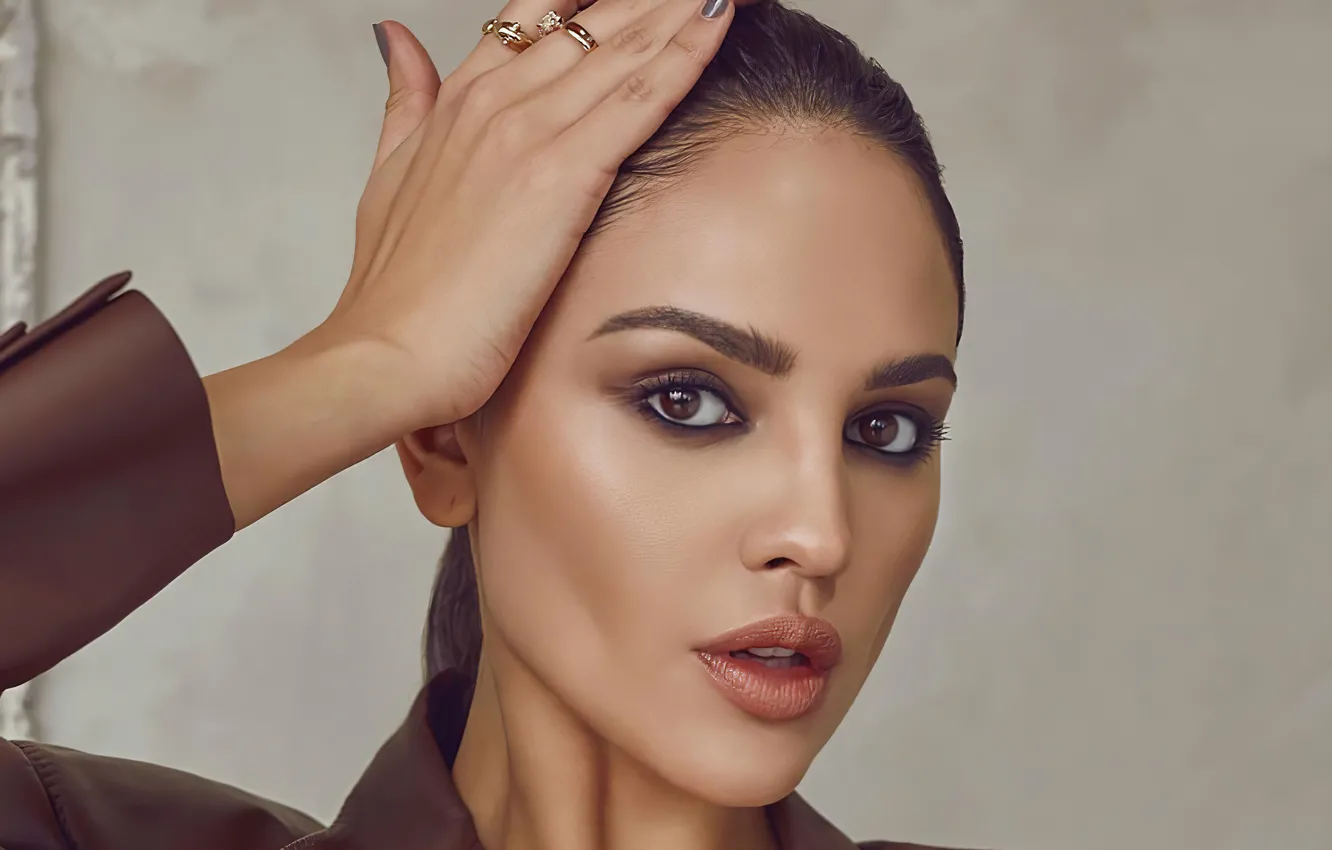 Фото обои взгляд, девушка, поза, макияж, актриса, красивая, Eiza Gonzalez