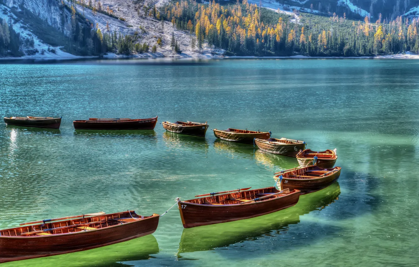Фото обои пейзаж, горы, природа, озеро, лодки, Италия, леса, Доломиты