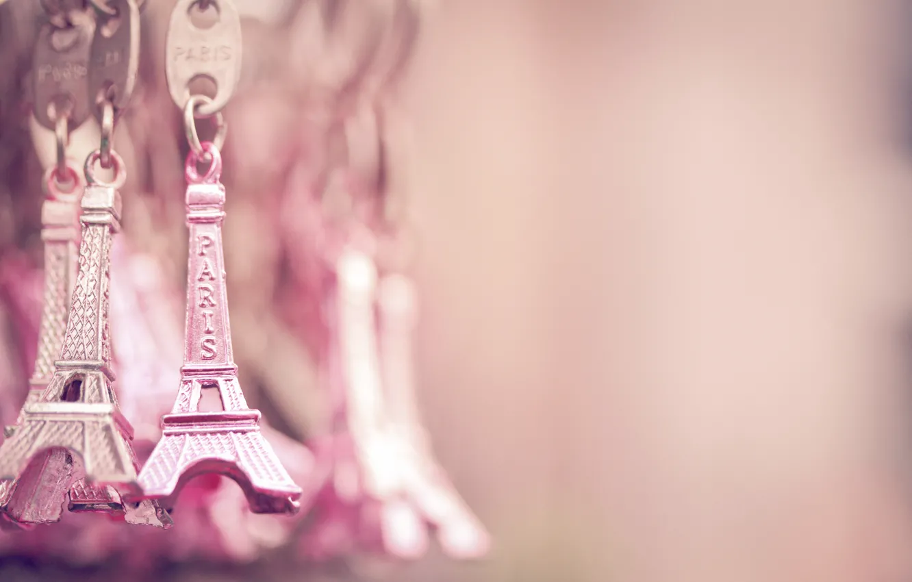 Фото обои Париж, Эйфелева башня, Paris, розовые, золотые, La tour Eiffel, брелоки