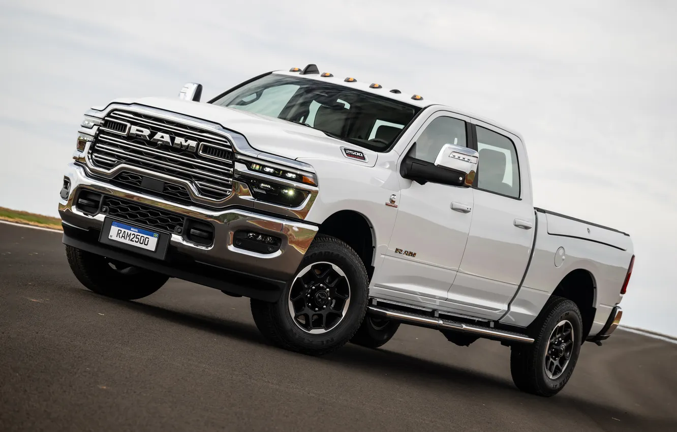 Фото обои Front, Crew Cab, 2500, Dodge Ram, Off Road, American Car, Вид Сбоку, Laramie