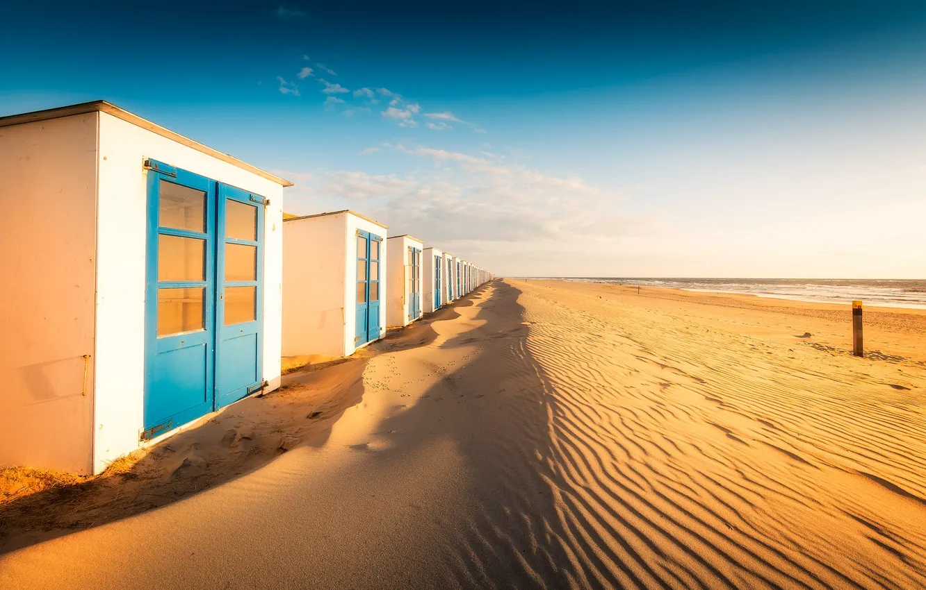 Фото обои море, пляж, берег, Нидерланды, Тексел, пляжный домик