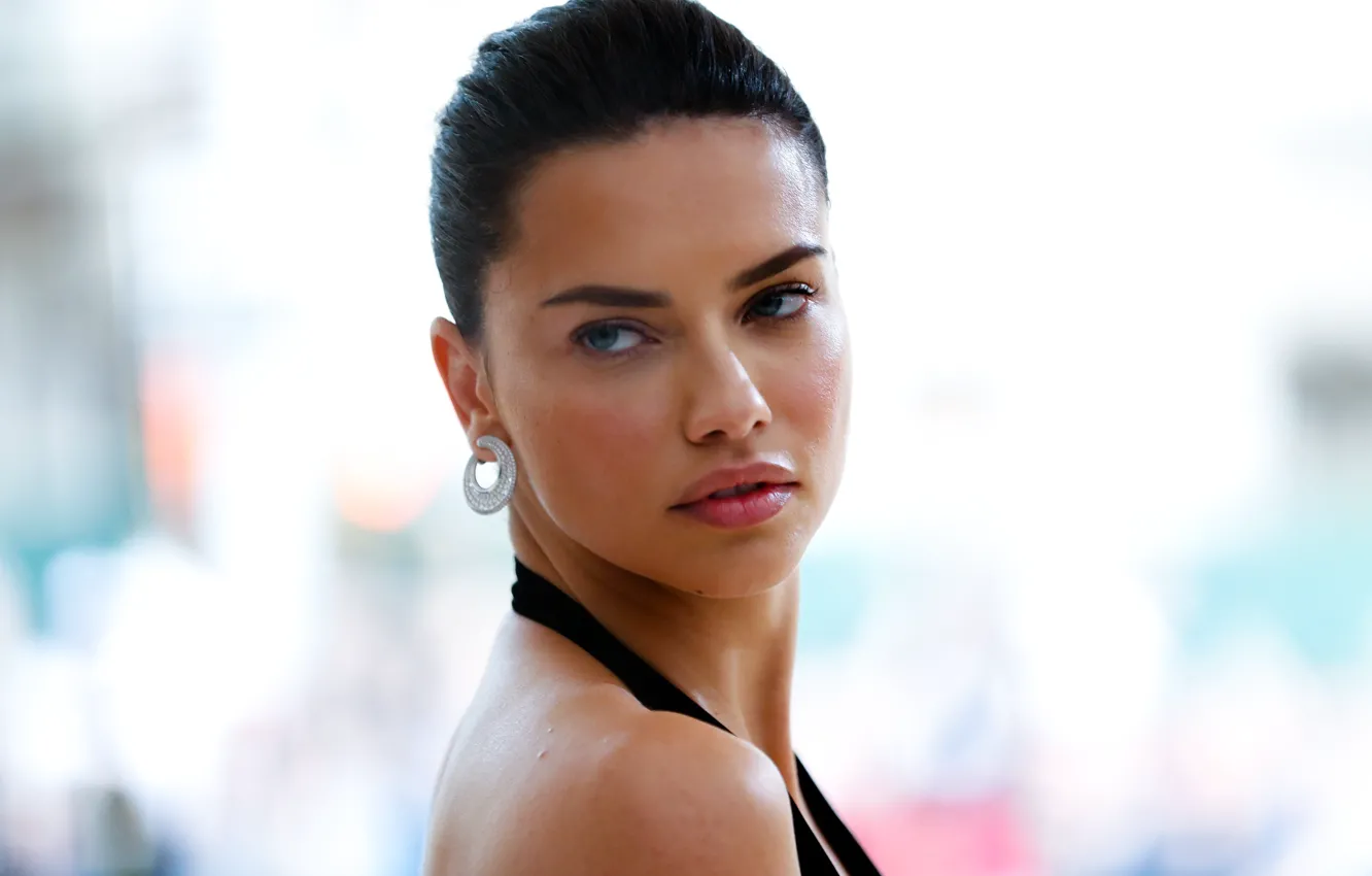 Фото обои взгляд, серьги, макияж, Адриана Лима, Adriana Lima, look, Hair, Victoria's Secret