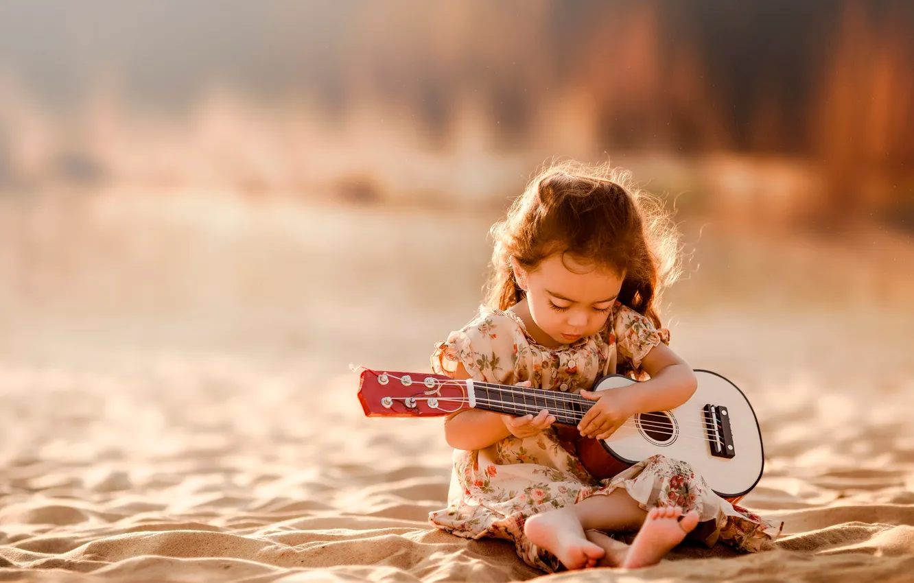 Фото обои песок, гитара, девочка, Tunes From My Soul