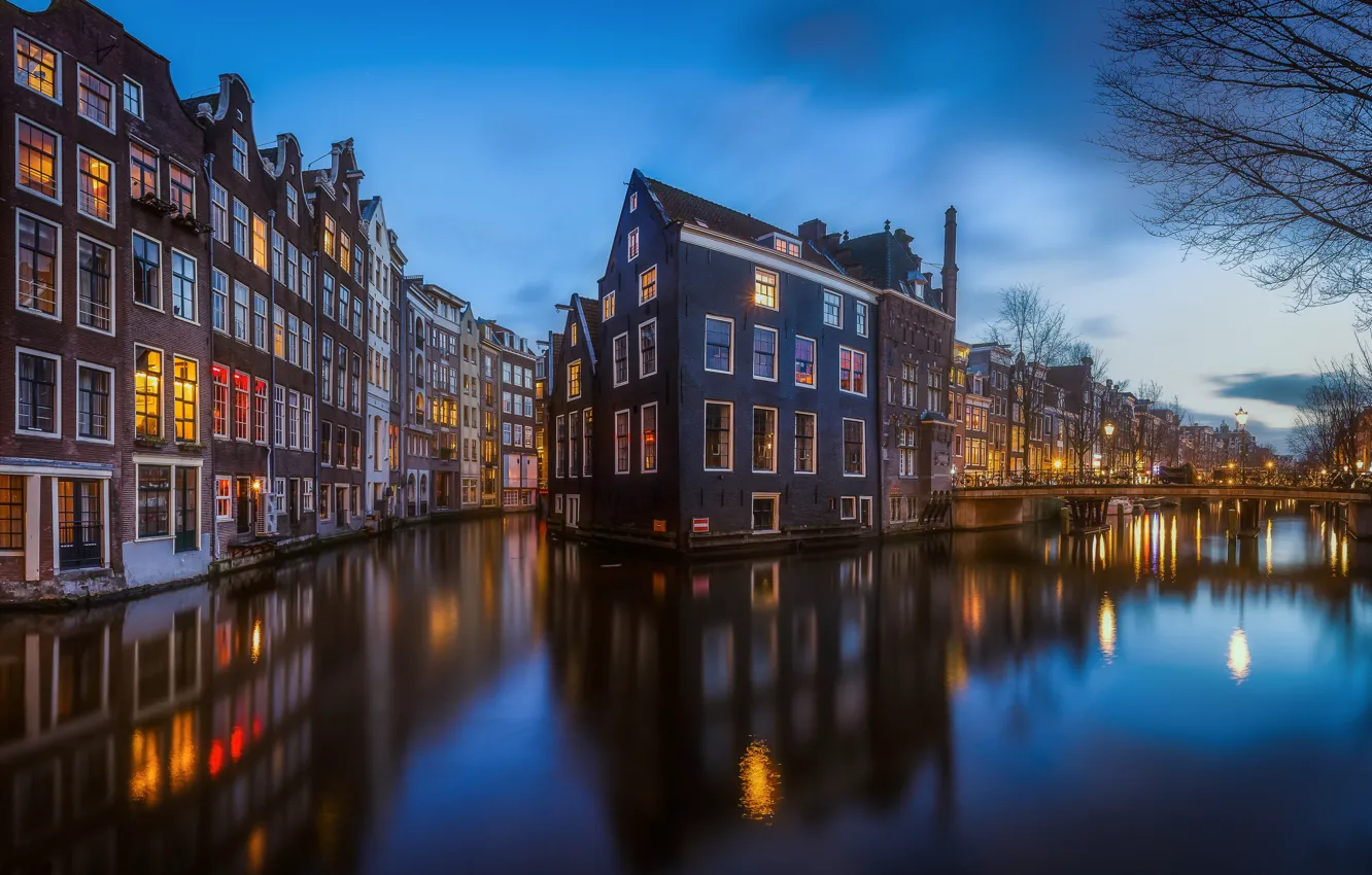 Фото обои вода, свет, город, огни, дома, вечер, Амстердам, канал