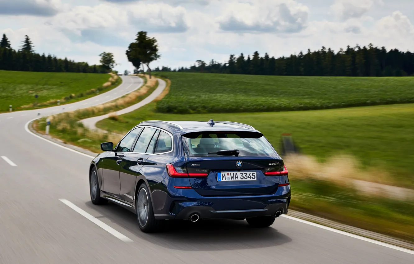 Фото обои дорога, BMW, 3-series, универсал, тёмно-синий, 3er, 2020, G21