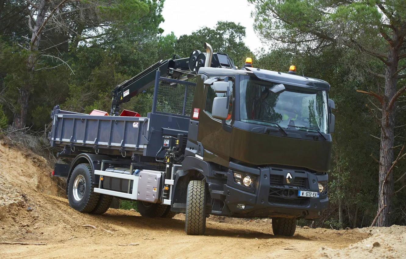 Фото обои деревья, грузовик, Renault, кузов, грунтовка, КМУ, Renault Trucks, K-series