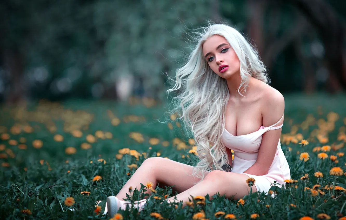 Фото обои взгляд, деревья, цветы, природа, поза, модель, портрет, макияж