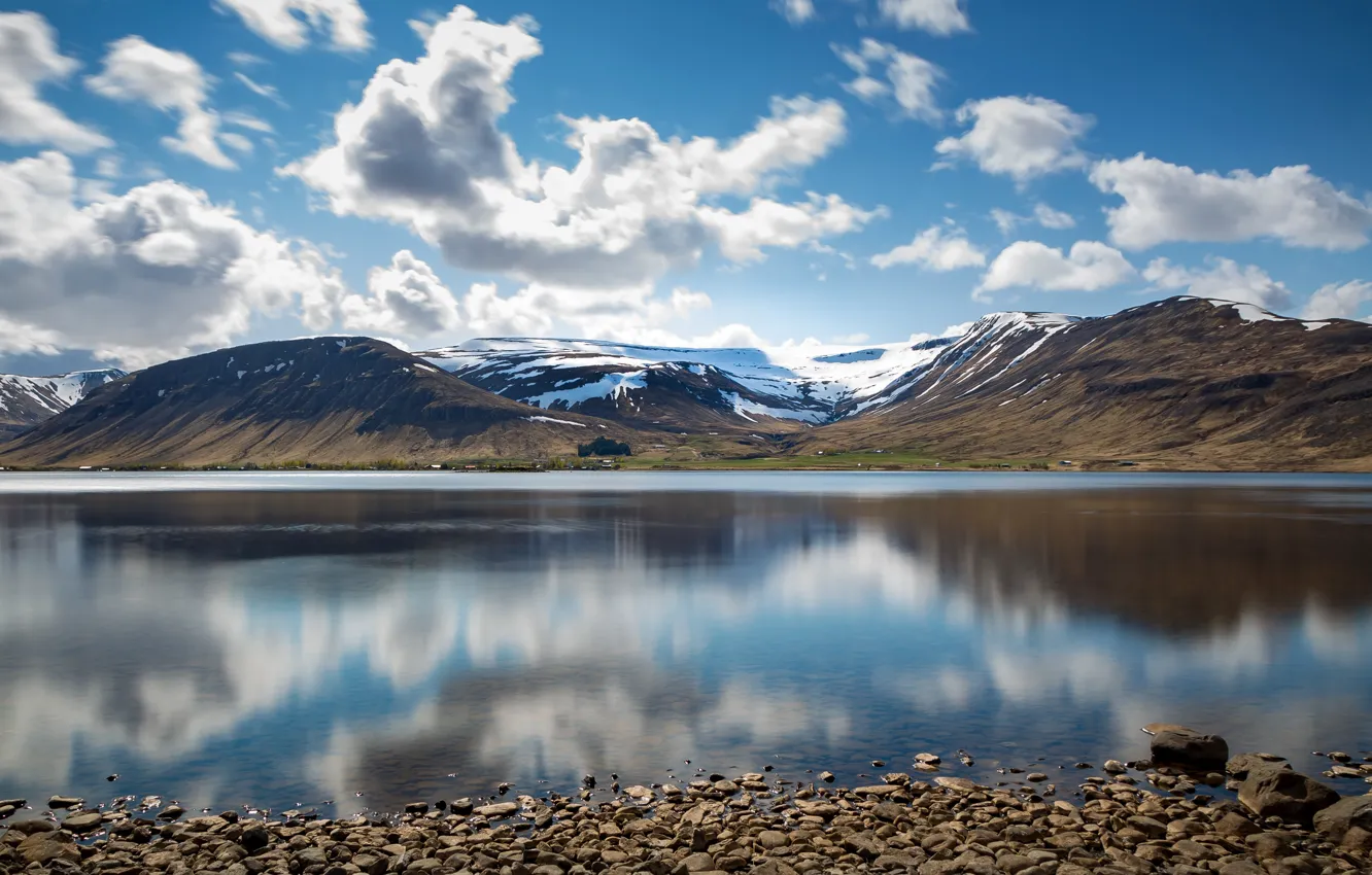 Фото обои небо, облака, озеро, Исландия, Iceland, горный хребет, Meðalfellsvatn, Esja