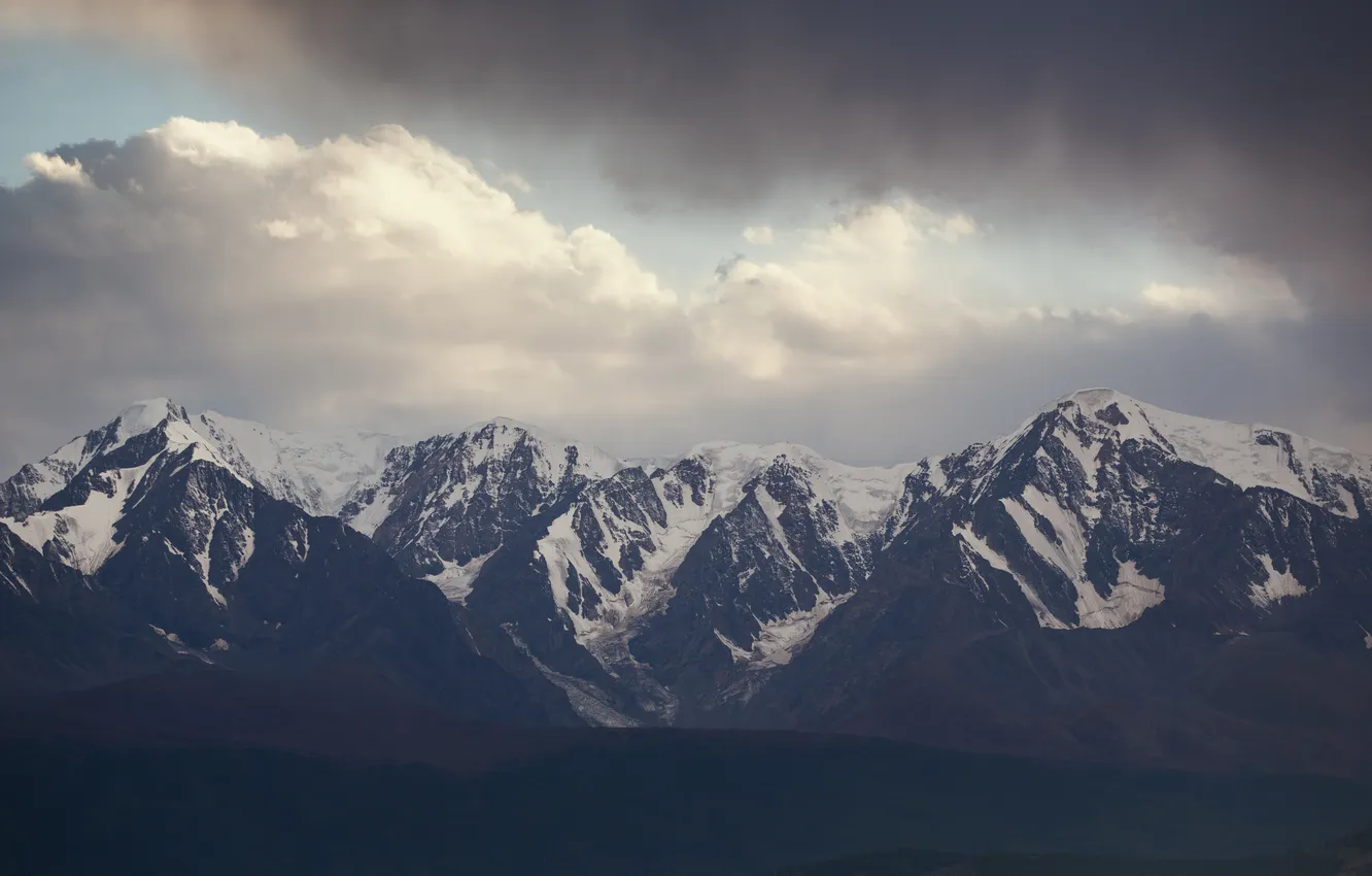 Фото обои dark, landscape, mountains, clouds, snow, gloomy