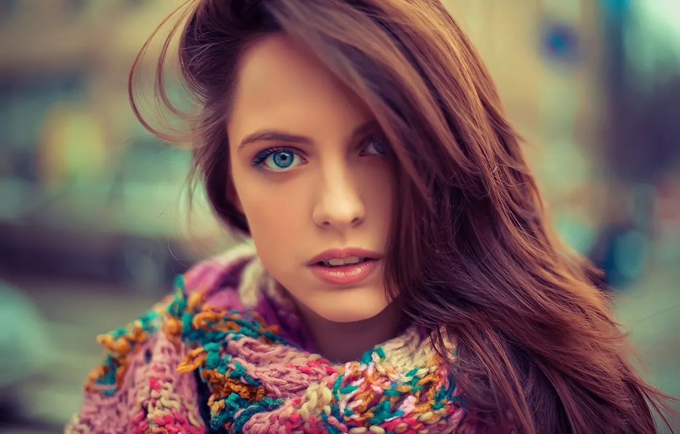 Фото обои глаза, девушка, лицо, волосы, портрет, шарф, голубые, красивая
