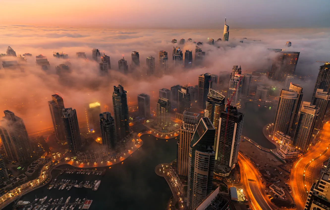 Фото обои город, огни, туман, вечер, Дубай, ОАЭ