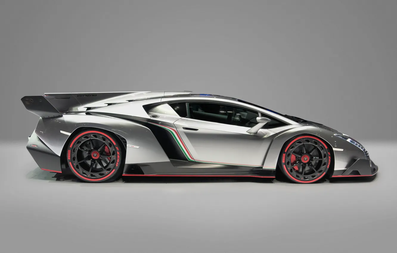 Lamborghini Veneno Roadster 2014