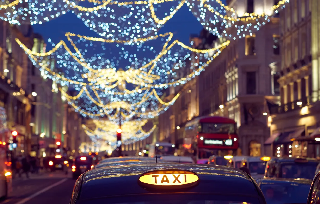 Фото обои машины, улица, Англия, Лондон, такси, гирлянды, London, England