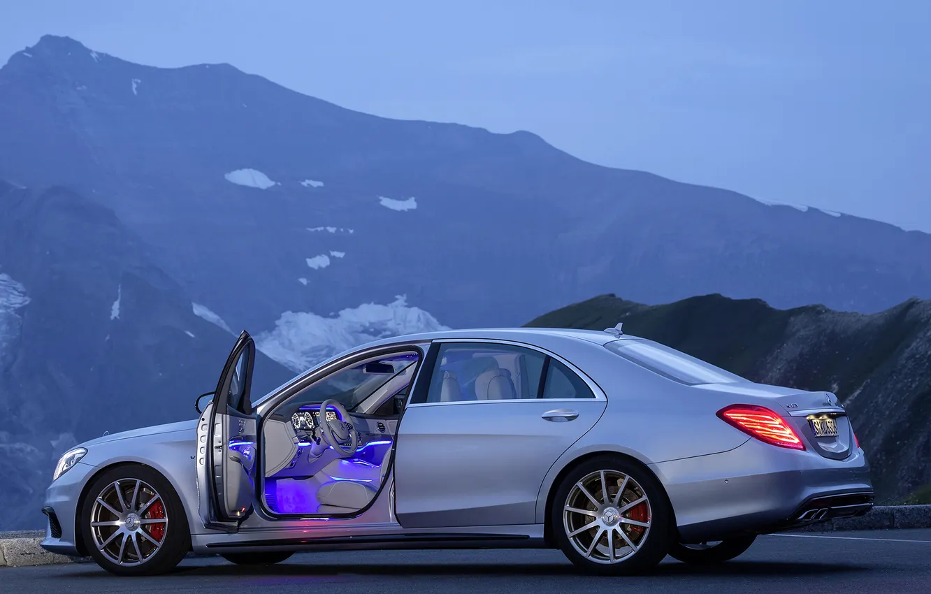 Фото обои горы, туман, Mercedes, роскошь, power, S63 AMG