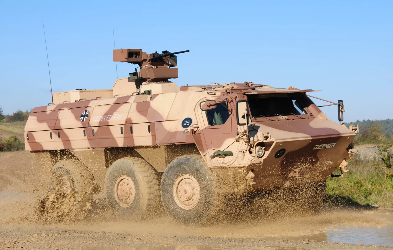 Фото обои 151, weapon, armored, military vehicle, armored vehicle, armed forces, military power, war materiel